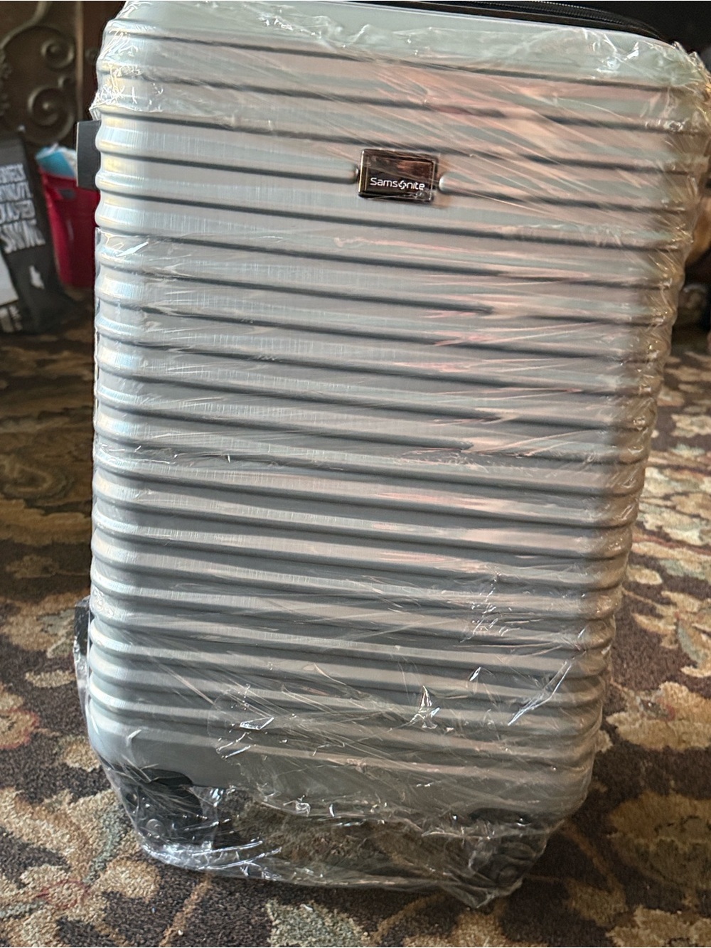 Samsonite Uptempo X Hardside 1 Piece carry on Spinner luggage Suitcase TSA lock